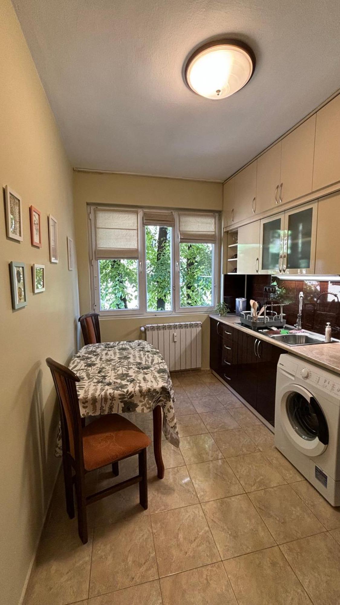Quiet 2 Bedrooms Downtown Apart Σόφια Εξωτερικό φωτογραφία